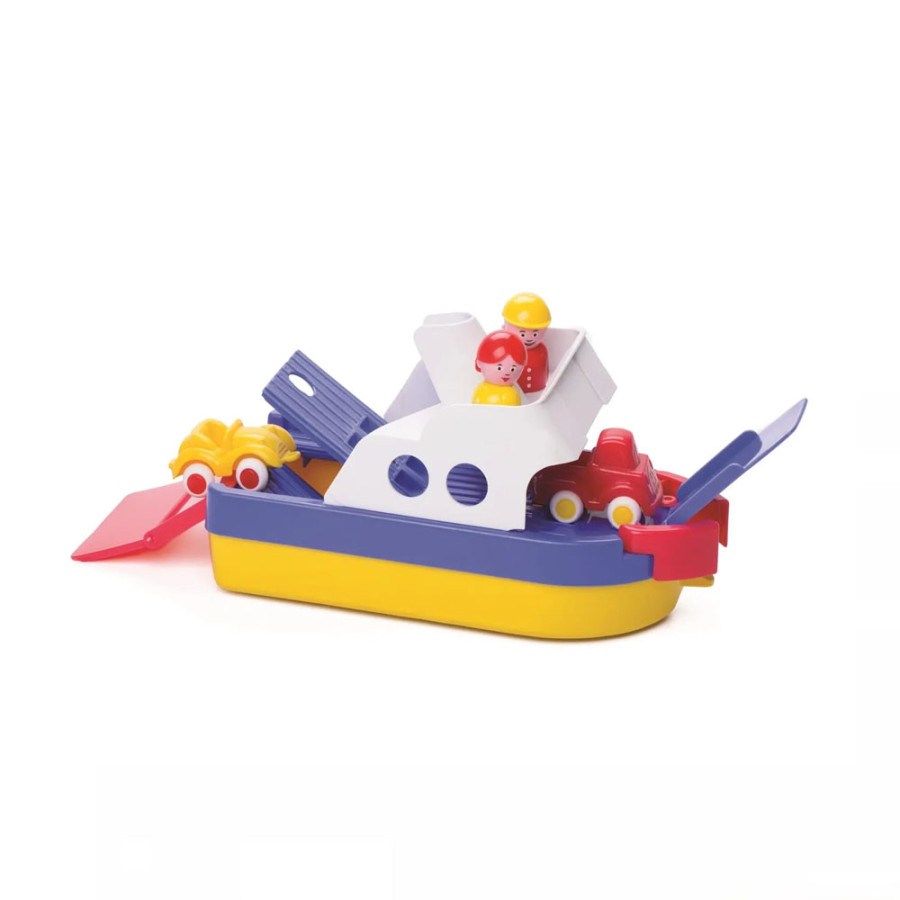 Ferry géant avec 4 voitures